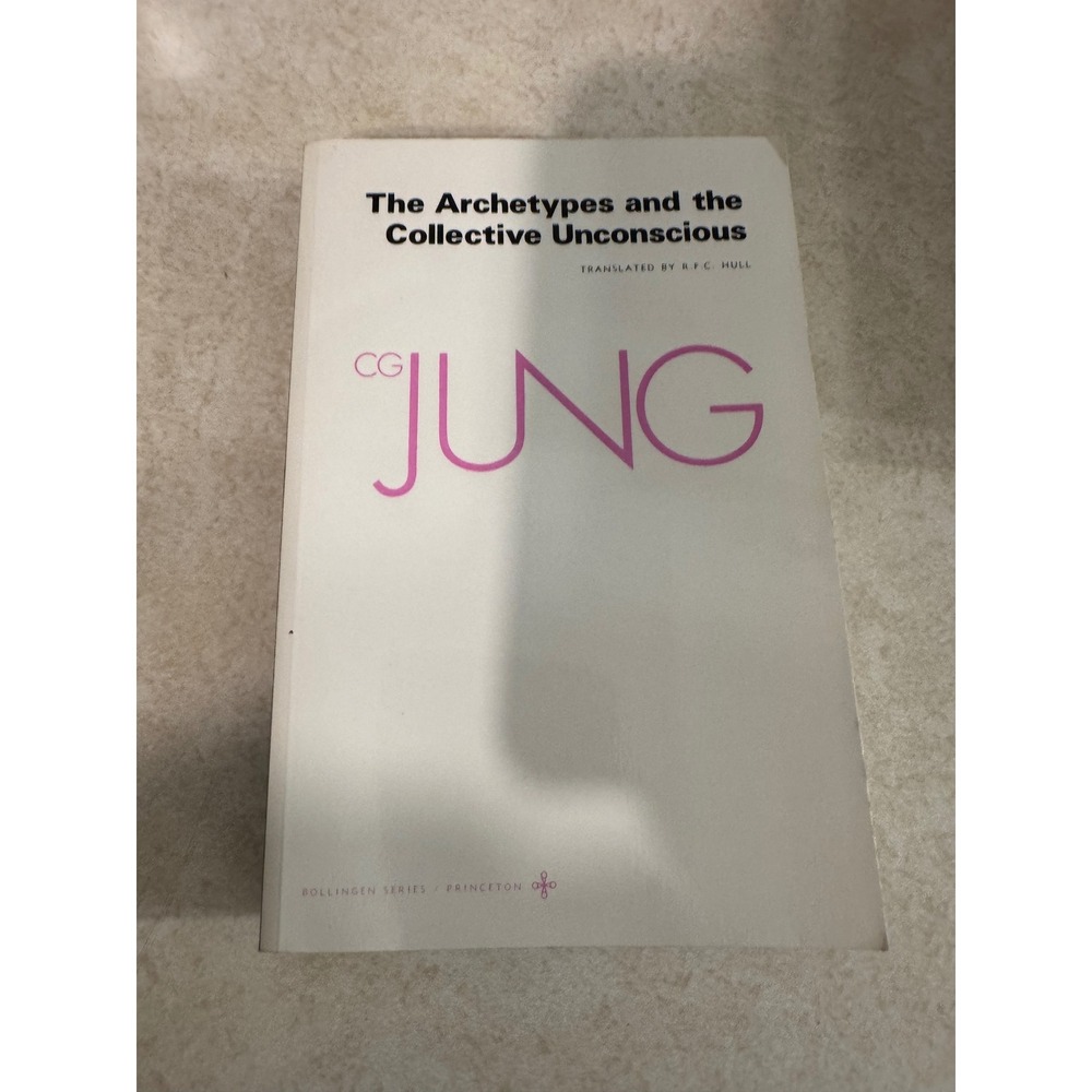 The Archetypes and the Collective Unconscious C.G. Jung Bollingen Series Paperbk